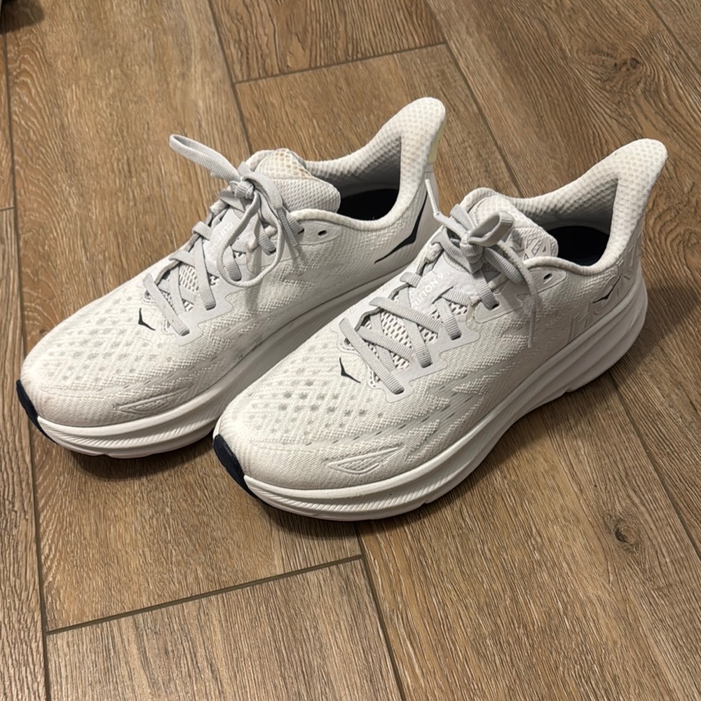 Women’s Hoka Clifton 9